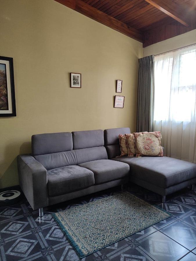 The Cozy Cactus House B&B Cartago Centro English Spoken Luaran gambar