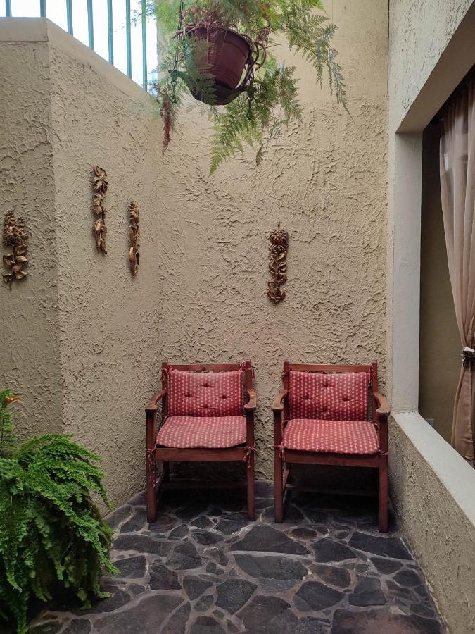 The Cozy Cactus House B&B Cartago Centro English Spoken Luaran gambar